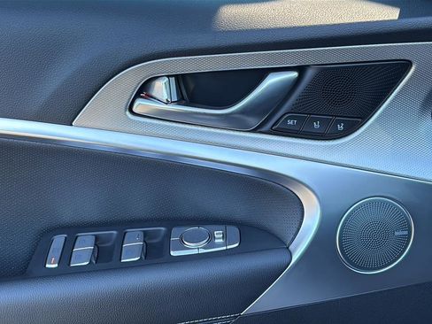 Certified 2026 Genesis G70 2.5T Prestige image 17