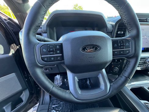 Used 2025 Ford F150 Lariat w/ Equipment Group 501A Mid AWD/4WD image 13