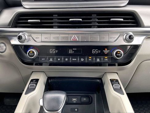 Used 2022 Kia Telluride S FWD image 32