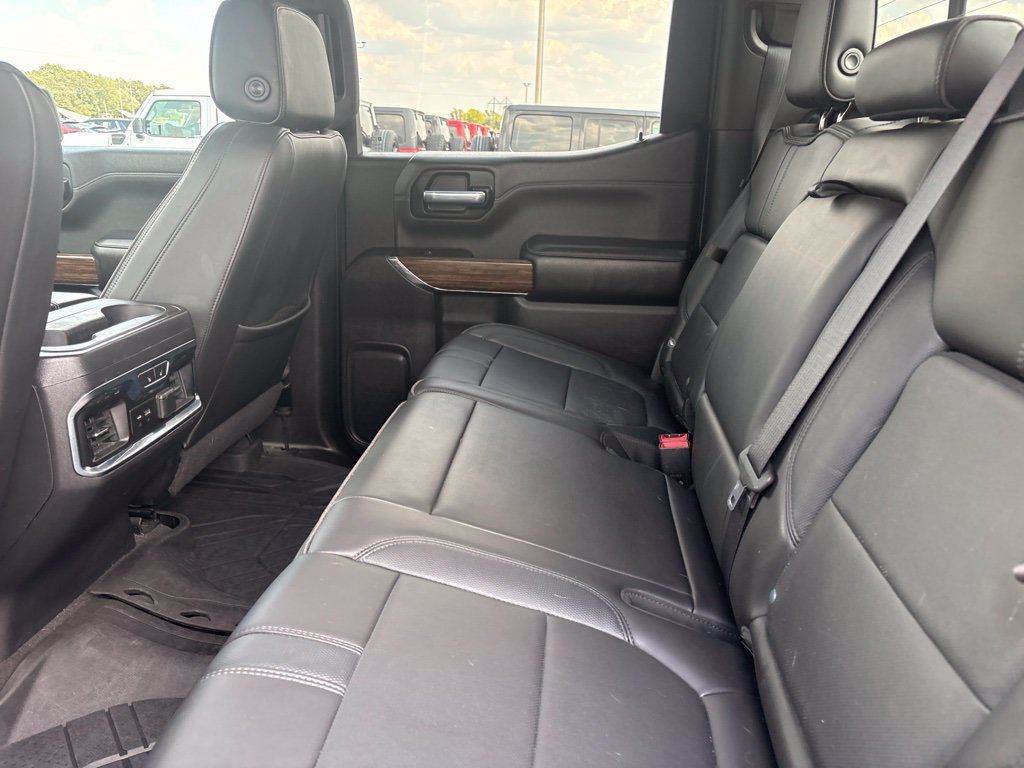 Used 2020 Chevrolet Silverado 1500 High Country w/ Technology Package AWD/4WD image 19