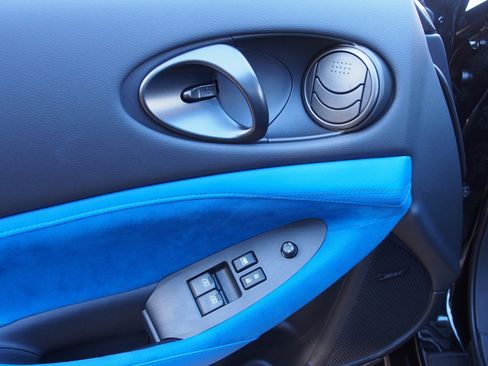 Used 2024 Nissan Z Performance w/ Floor Mat Package image 19