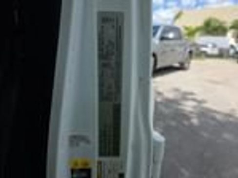 Used 2022 Jeep Wrangler Unlimited Sahara AWD/4WD image 33