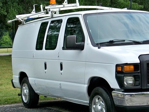 Used 2013 Ford E-150 and Econoline 150 w/ PWR Group image 18