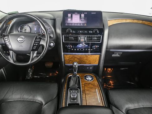 Used 2023 Nissan Armada SL w/ Captain's Chairs Package image 14