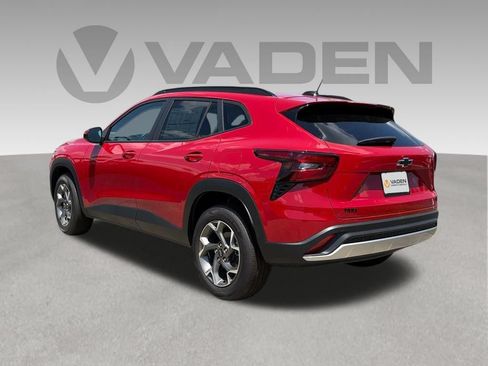 New 2026 Chevrolet Trax LT w/ Driver Confidence Package FWD image 23