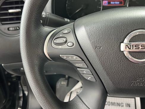 Used 2019 Nissan Pathfinder S AWD/4WD image 13