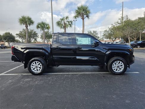 New 2026 Toyota Tacoma SR5 image 12