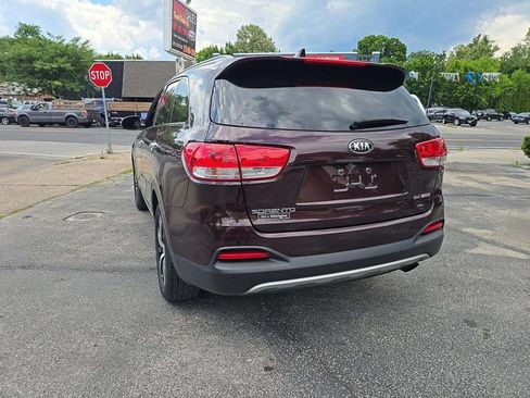 Used 2016 Kia Sorento EX w/ EX Premium Package FWD image 2