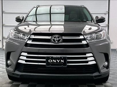 Used 2017 Toyota Highlander Limited