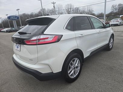 Used 2024 Ford Edge SEL w/ Convenience Package