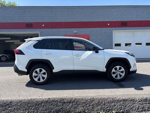 Certified 2024 Toyota RAV4 LE AWD/4WD image 2