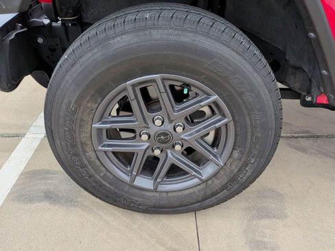 Used 2024 Jeep Gladiator Sport image 52