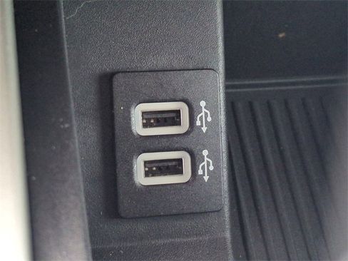 Used 2019 Ford F150 Lariat w/ FX4 Off-Road Package image 23