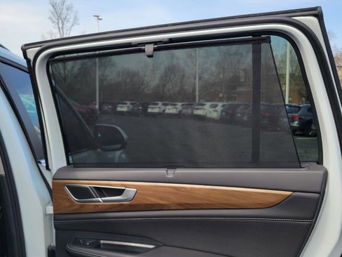 Certified 2025 Volkswagen Atlas SE w/ Panoramic Sunroof Package image 36