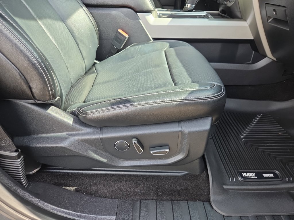 Used 2018 Ford F150 Lariat w/ Equipment Group 502A Luxury AWD/4WD image 38