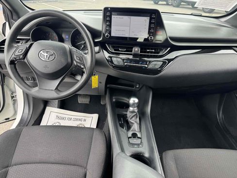 Used 2019 Toyota C-HR LE FWD image 8