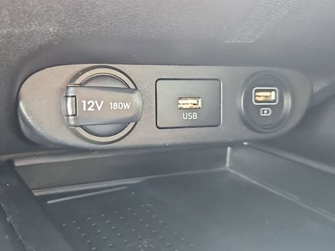 Used 2023 Hyundai Elantra SEL w/ Convenience Package FWD image 31