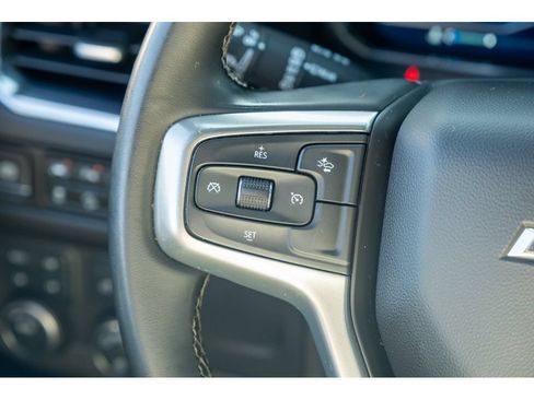 Used 2023 Chevrolet Suburban Z71 AWD/4WD image 19