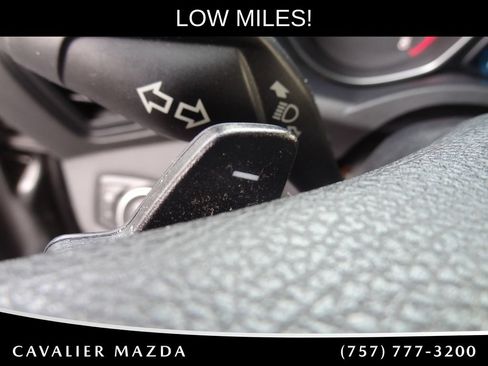 Used 2017 Ford Escape SE FWD image 21