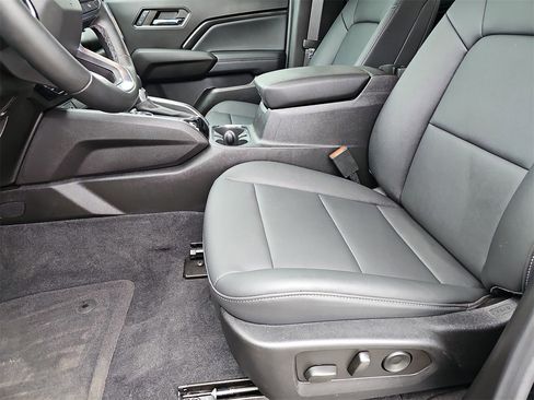 Certified 2024 GMC Canyon Elevation w/ Elevation Premium Package image 18