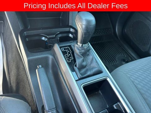 Used 2021 Toyota Tacoma SR5 RWD image 10