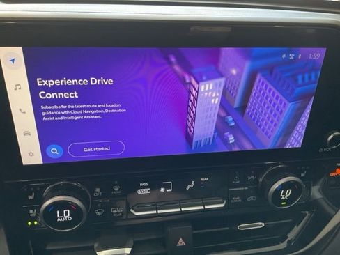 Used 2023 Toyota Highlander Limited image 18