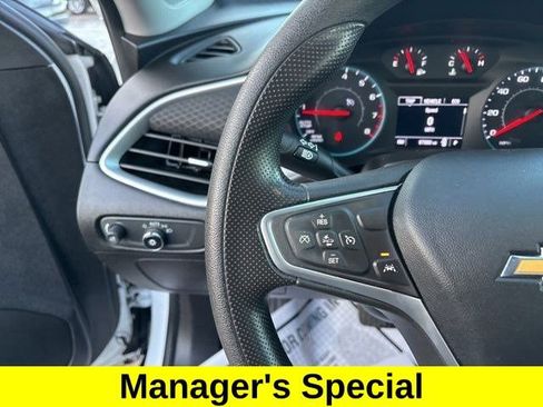 Used 2023 Chevrolet Malibu LT image 17