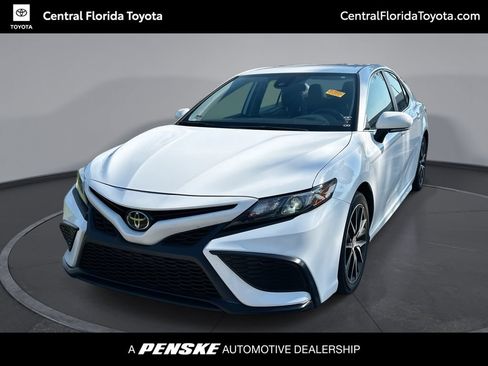 Used 2024 Toyota Camry SE FWD image 1
