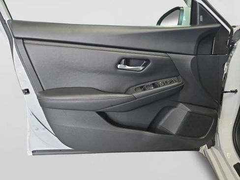Used 2024 Nissan Sentra SV w/ All-Weather Package FWD image 13