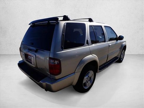 Used 2001 INFINITI QX4 Luxury image 4