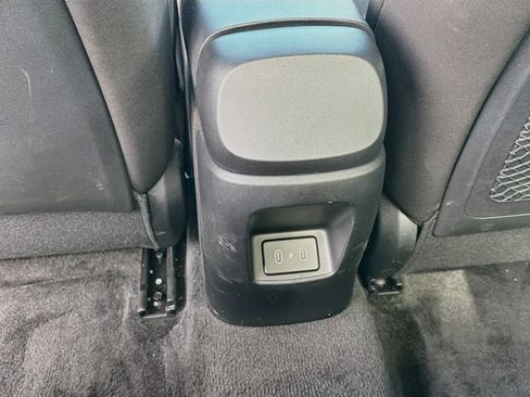 Certified 2025 Hyundai Elantra SEL FWD image 27