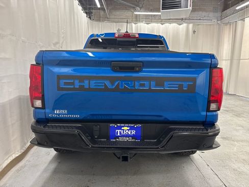 Used 2023 Chevrolet Colorado Trail Boss w/ Technology Package image 4