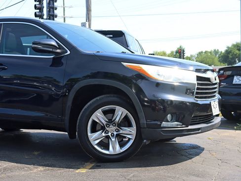 Used 2015 Toyota Highlander Limited Platinum AWD/4WD image 3