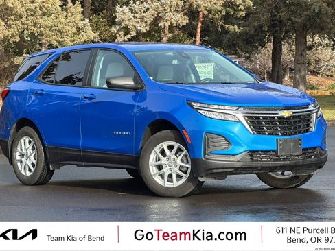 Used 2024 Chevrolet Equinox LS w/ LS Convenience Package image 1