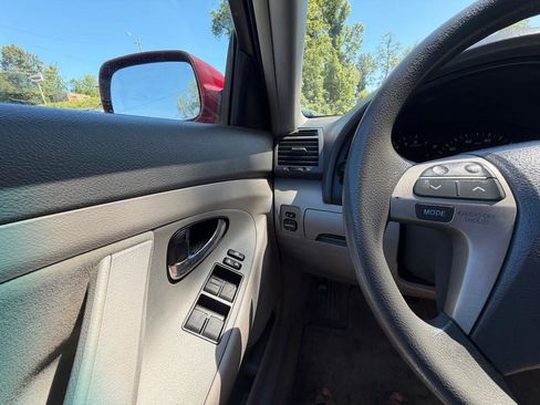 Used 2009 Toyota Camry LE FWD image 23