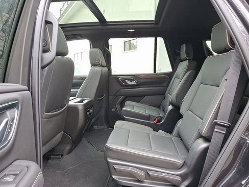 Used 2023 Chevrolet Tahoe Premier image 10