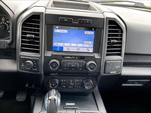 Used 2018 Ford F150 XLT w/ Equipment Group 302A Luxury AWD/4WD image 26