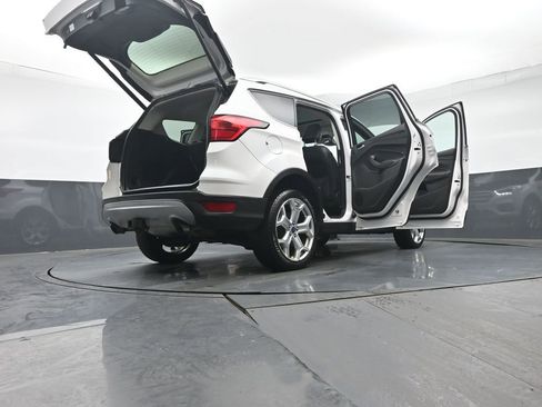 Used 2019 Ford Escape Titanium image 54
