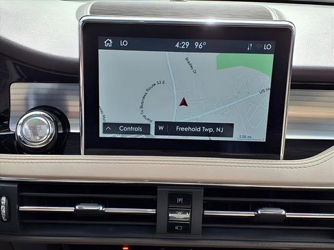 Certified 2022 Lincoln Corsair AWD w/ Premium Package image 8