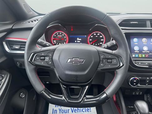 Used 2023 Chevrolet TrailBlazer RS w/ Sun and Liftgate Package image 22