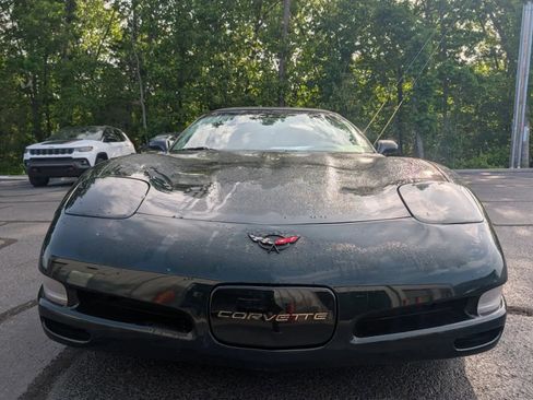 Used 2000 Chevrolet Corvette Coupe w/ Roof Pkg RWD image 6