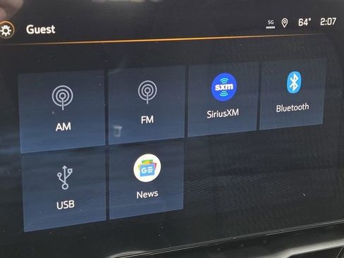 New 2026 Chevrolet Equinox LT w/ Safety and Technology Package FWD image 5