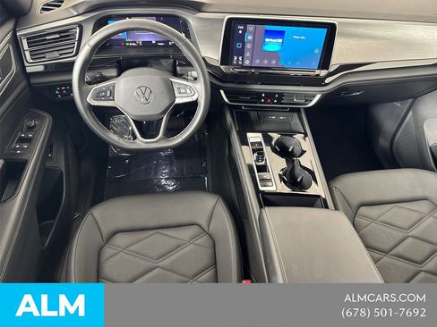 Used 2025 Volkswagen Atlas Cross Sport SE FWD image 26