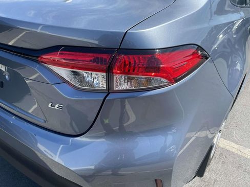 Used 2025 Toyota Corolla LE image 32