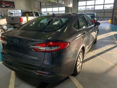 Used 2020 Ford Fusion S image 11