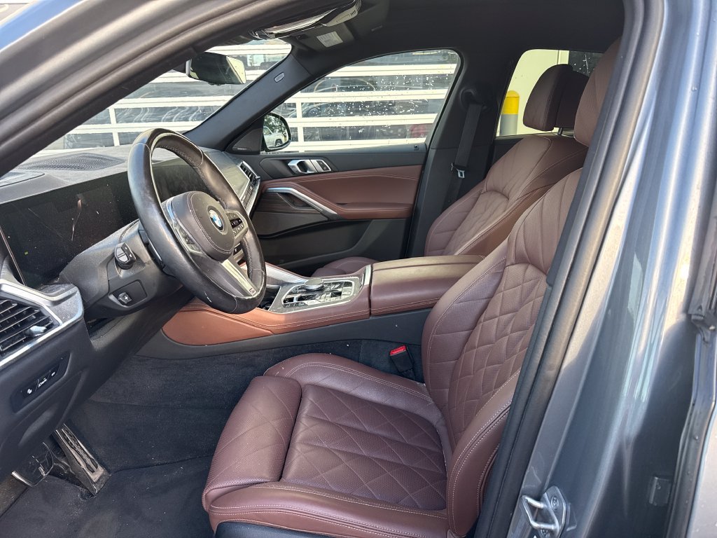 Used 2024 BMW X6 xDrive40i w/ Premium Package AWD/4WD image 9