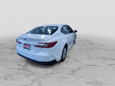 Used 2026 Toyota Camry LE FWD image 10