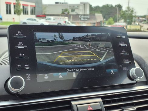 Used 2018 Honda Accord EX-L image 9
