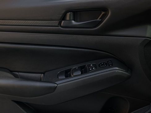 Used 2024 Nissan Altima 2.5 S image 28