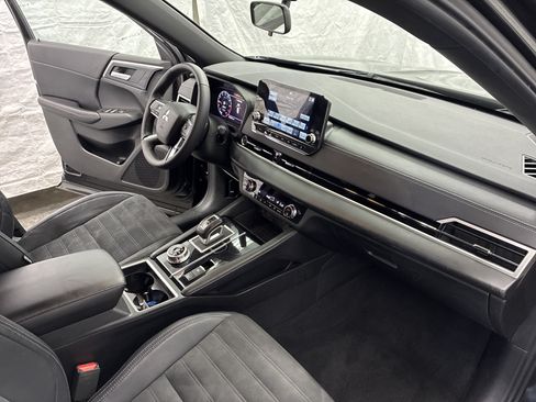 Used 2023 Mitsubishi Outlander SE Black Edition AWD/4WD image 15